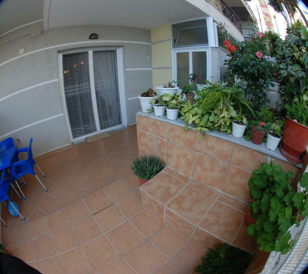 Eduart Apartments Sarandë エクステリア 写真