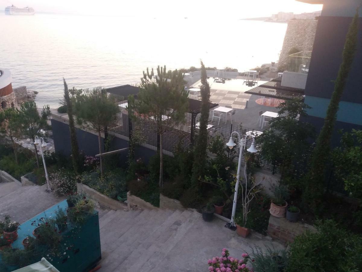 Eduart Apartments Sarandë エクステリア 写真