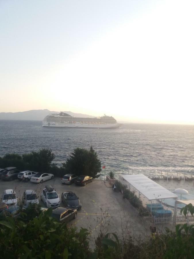 Eduart Apartments Sarandë エクステリア 写真